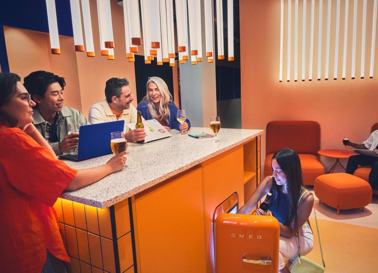 Hotel The Social Hub Madrid Esterno foto