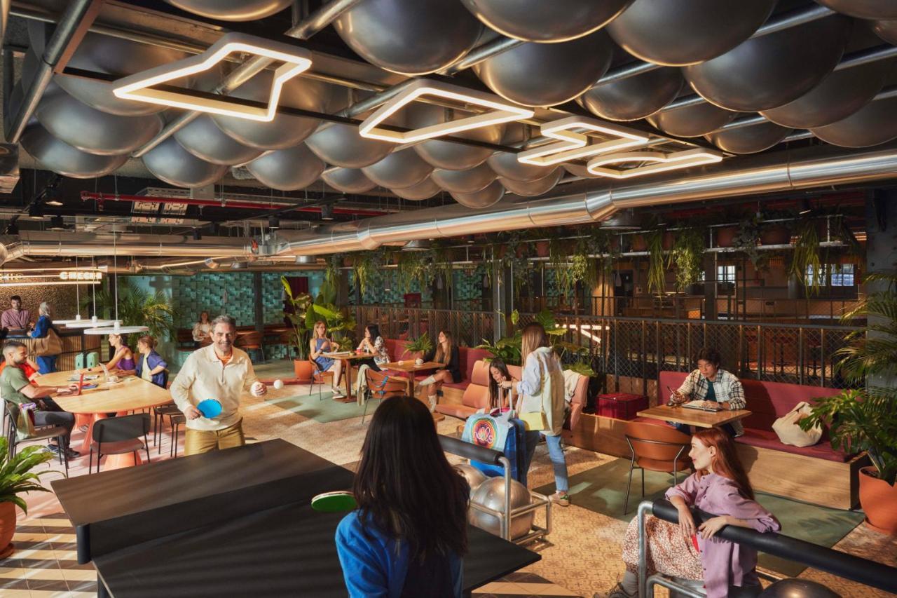 Hotel The Social Hub Madrid Esterno foto