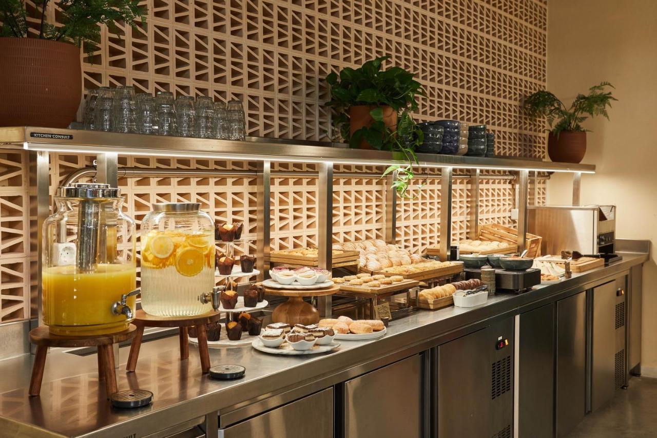 Hotel The Social Hub Madrid Esterno foto