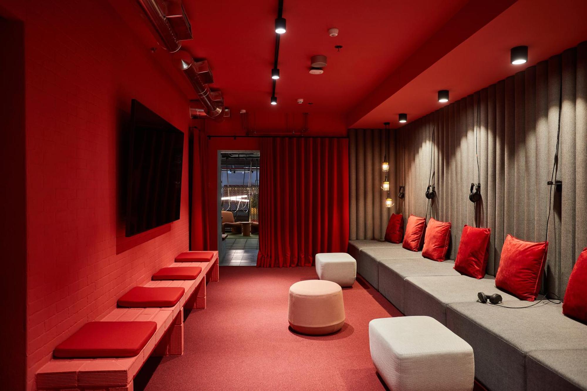 Hotel The Social Hub Madrid Esterno foto