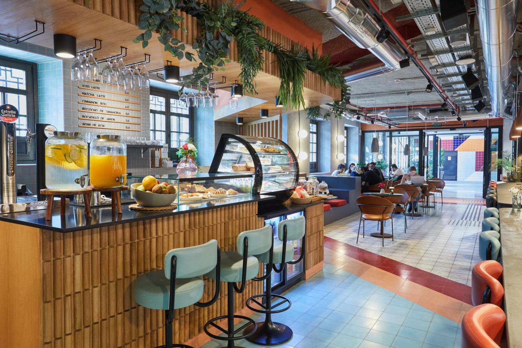Hotel The Social Hub Madrid Esterno foto