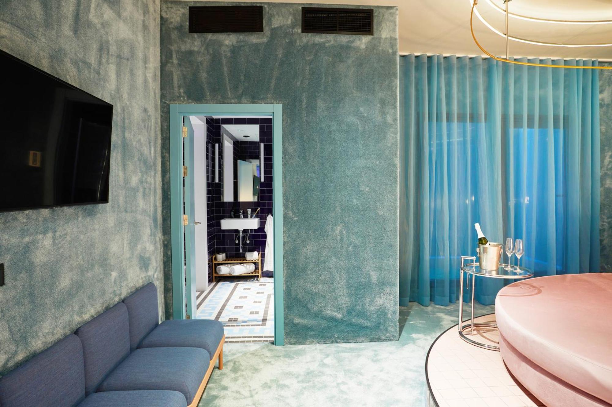 Hotel The Social Hub Madrid Esterno foto