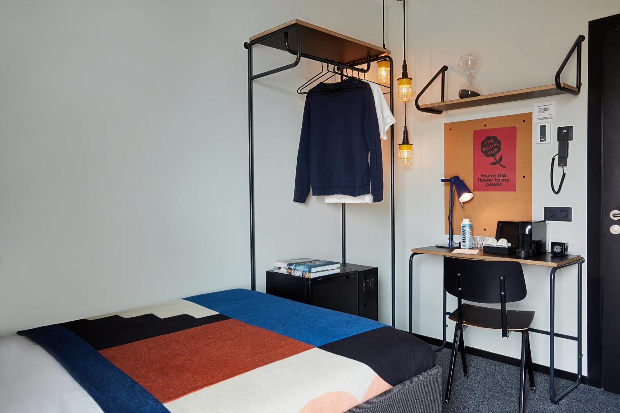 Hotel The Social Hub Madrid Esterno foto